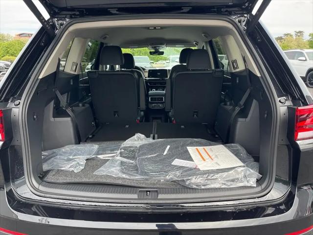 2026 Volkswagen Atlas SE with Technology