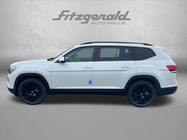 2026 Volkswagen Atlas SE with Technology