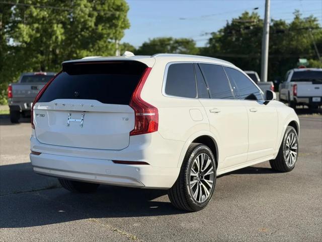 2022 Volvo XC90 T5 Momentum 7 Passenger
