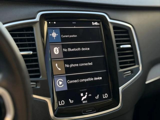 2022 Volvo XC90 T5 Momentum 7 Passenger