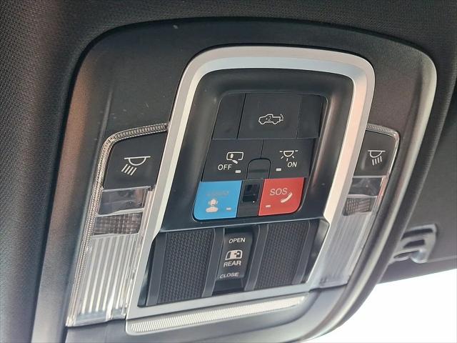 2025 Ram 1500 Rebel Crew Cab 4x4 5'7" Box