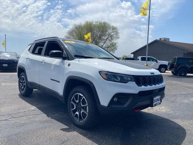 2025 Jeep Compass Trailhawk 4x4