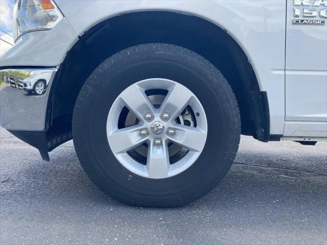 2023 Ram 1500 Classic SLT Crew Cab 4x4 5'7" Box