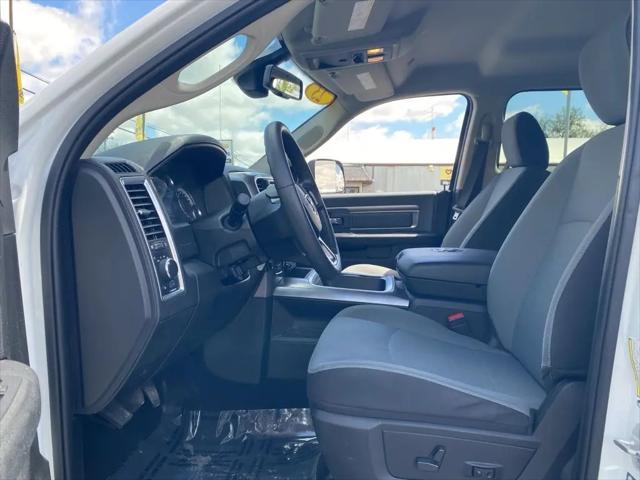 2023 Ram 1500 Classic SLT Crew Cab 4x4 5'7" Box