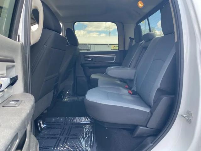2023 Ram 1500 Classic SLT Crew Cab 4x4 5'7" Box