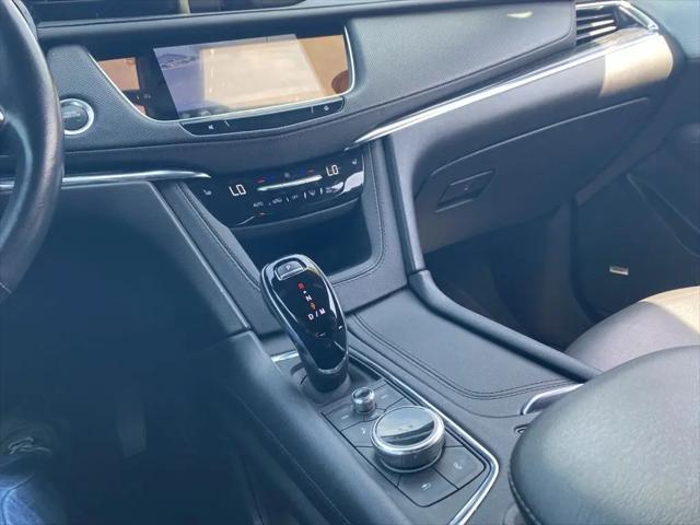 2023 Cadillac XT5 AWD Premium Luxury