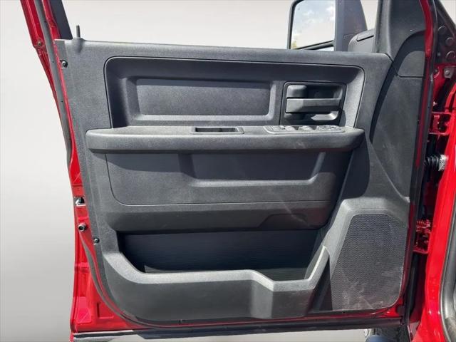 2026 Ram 2500 Black Express Crew Cab 4x4 64 Box