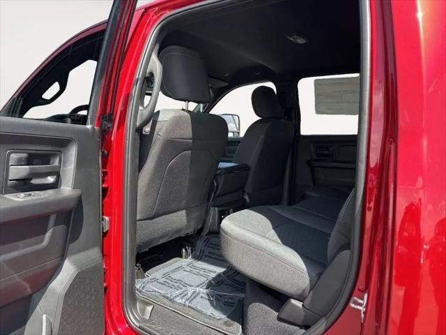 2026 Ram 2500 Black Express Crew Cab 4x4 64 Box