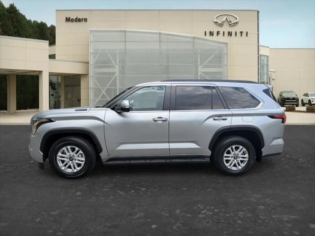 2025 Toyota Sequoia SR5