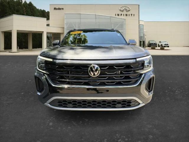 2025 Volkswagen Atlas Cross Sport 2.0T SE w/Technology
