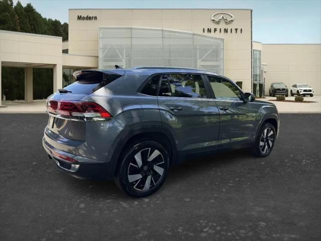 2025 Volkswagen Atlas Cross Sport 2.0T SE w/Technology