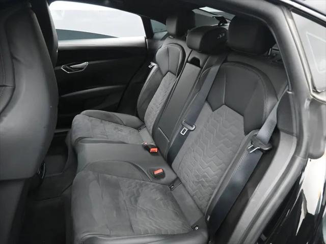 2022 Audi e-tron GT Premium Plus quattro