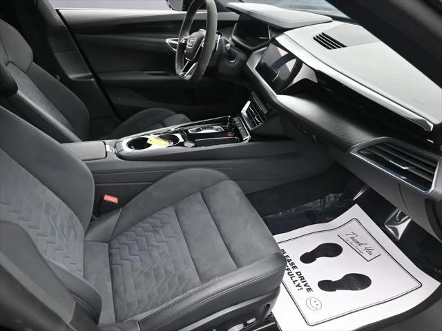 2022 Audi e-tron GT Premium Plus quattro