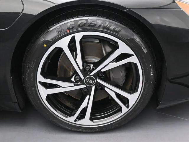 2022 Audi e-tron GT Premium Plus quattro