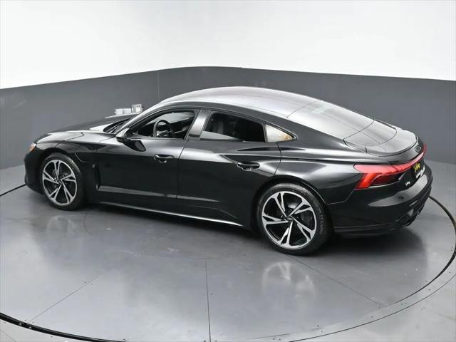 2022 Audi e-tron GT Premium Plus quattro