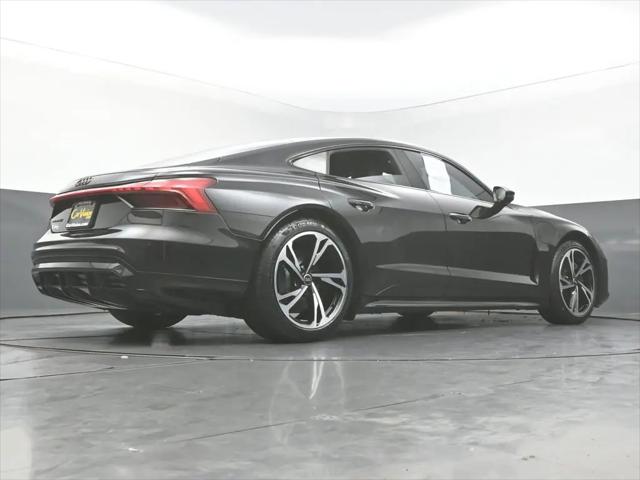 2022 Audi e-tron GT Premium Plus quattro