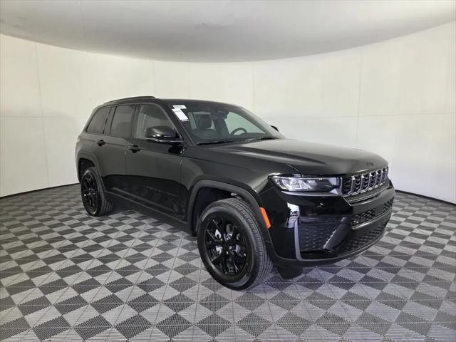 2026 Jeep Grand Cherokee Altitude 4x2