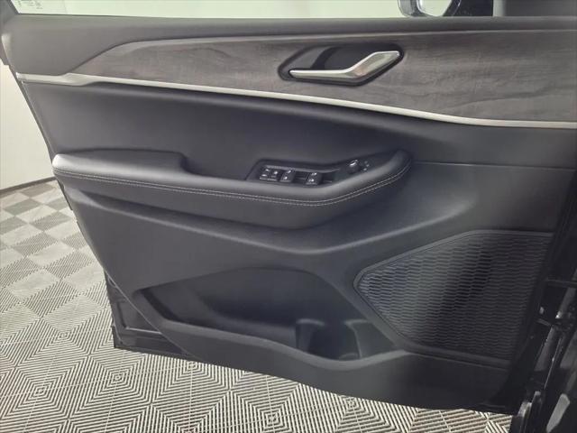 2026 Jeep Grand Cherokee Altitude 4x2
