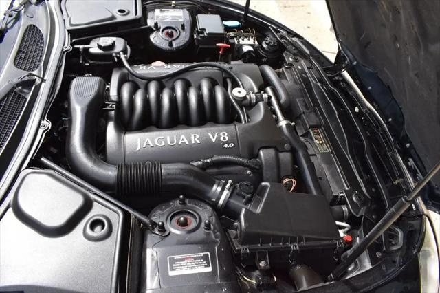 2002 Jaguar XK8 Standard