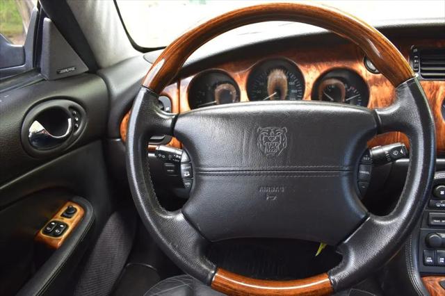 2002 Jaguar XK8 Standard