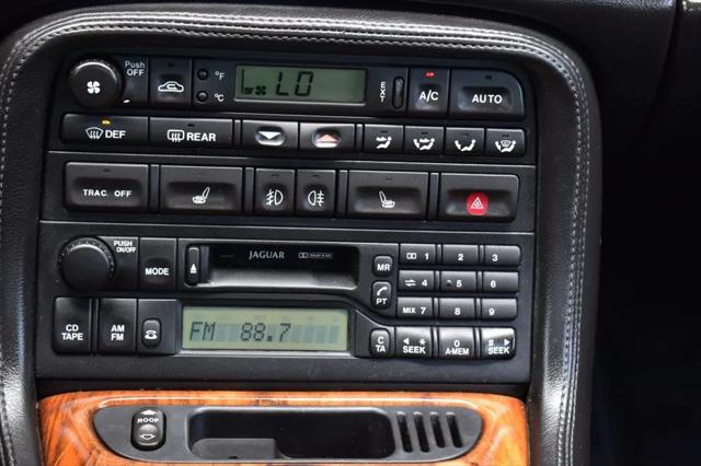 2002 Jaguar XK8 Standard