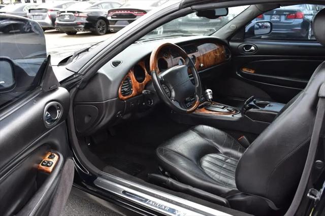 2002 Jaguar XK8 Standard