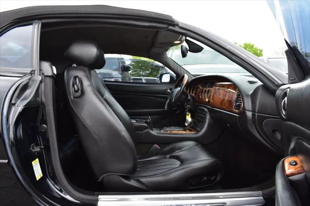 2002 Jaguar XK8 Standard
