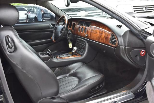 2002 Jaguar XK8 Standard