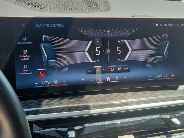 2024 BMW X6 M60i