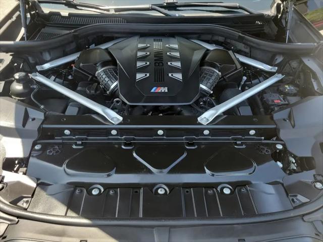 2024 BMW X6 M60i