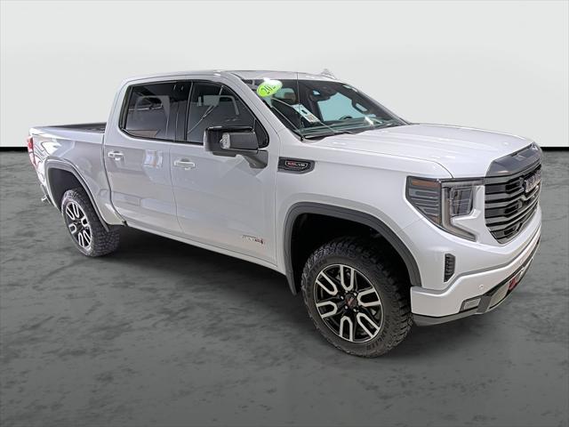 2024 GMC Sierra 1500 4WD Crew Cab Short Box AT4