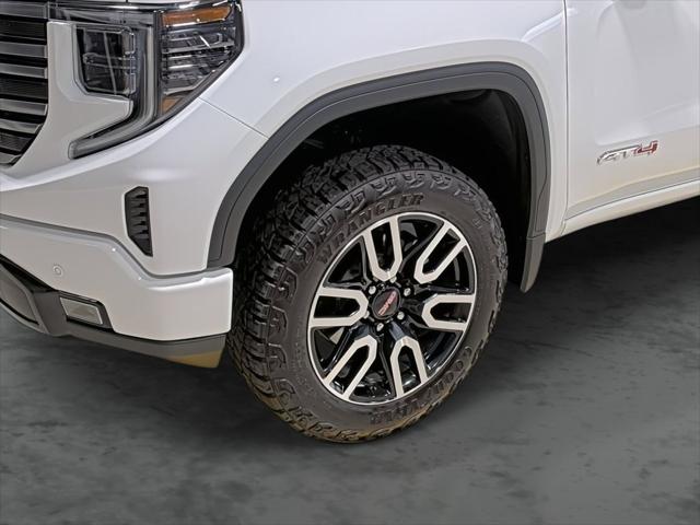 2024 GMC Sierra 1500 4WD Crew Cab Short Box AT4
