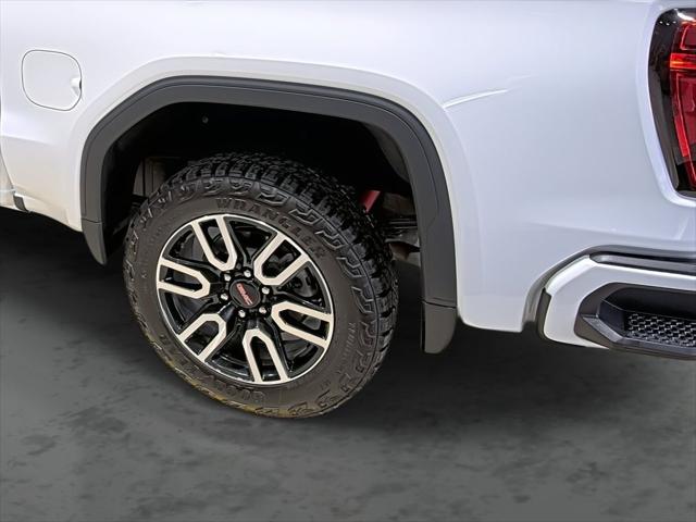 2024 GMC Sierra 1500 4WD Crew Cab Short Box AT4
