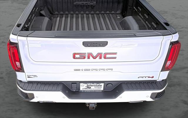 2024 GMC Sierra 1500 4WD Crew Cab Short Box AT4