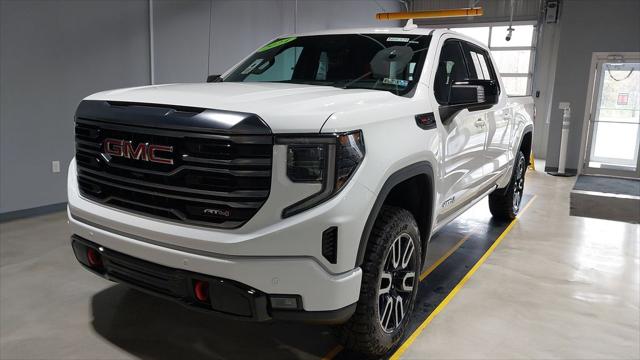 2024 GMC Sierra 1500 4WD Crew Cab Short Box AT4