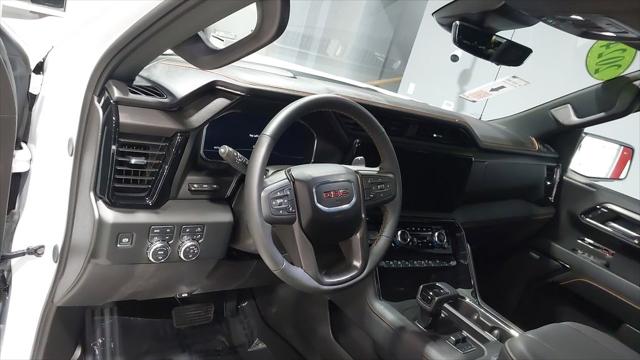 2024 GMC Sierra 1500 4WD Crew Cab Short Box AT4