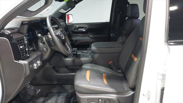 2024 GMC Sierra 1500 4WD Crew Cab Short Box AT4
