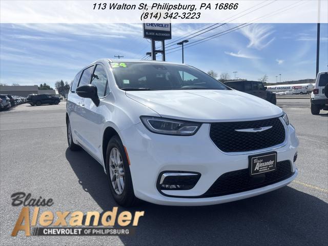 2024 Chrysler Pacifica Touring L for sale in Philipsburg, PA