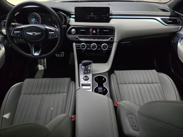 2023 Genesis G70 2.0T RWD