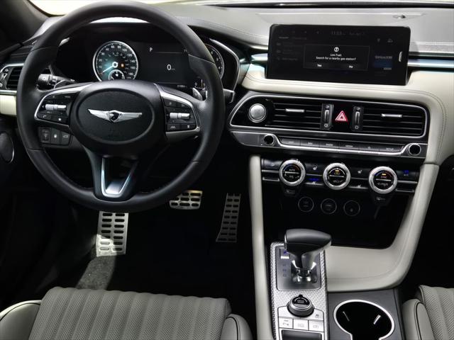2023 Genesis G70 2.0T RWD