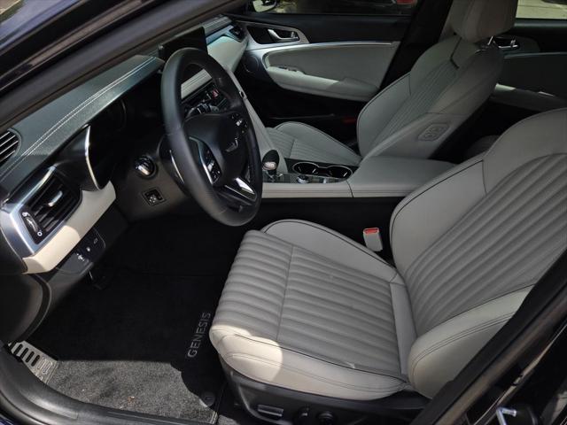 2023 Genesis G70 2.0T RWD
