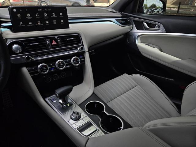 2023 Genesis G70 2.0T RWD