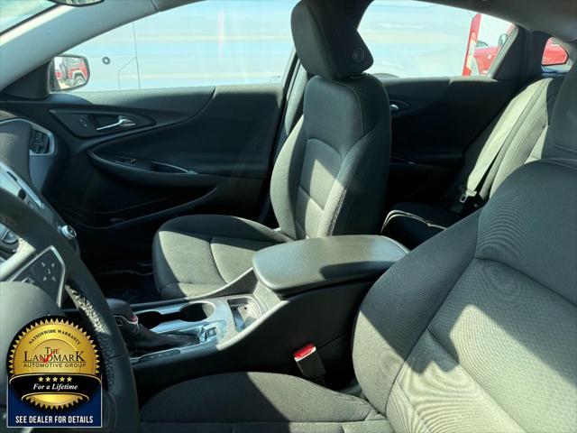 2023 Chevrolet Malibu FWD RS