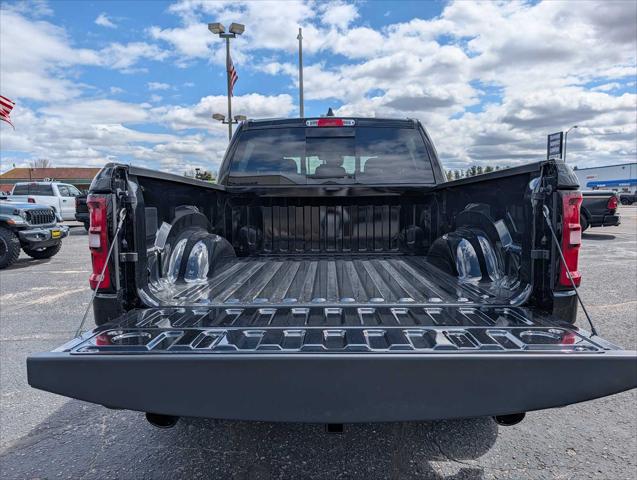 2026 Ram 1500 Express Crew Cab 4x4 5'7" Box