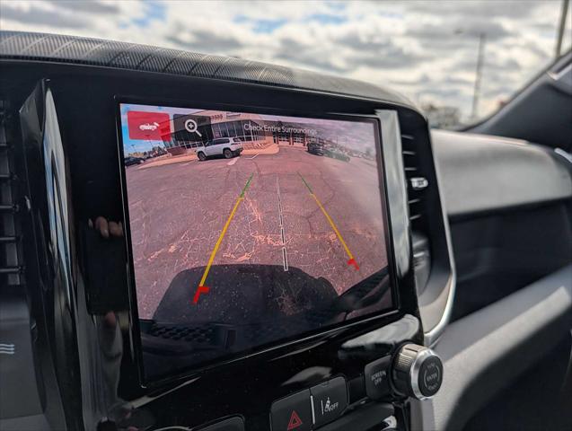 2026 Ram 1500 Express Crew Cab 4x4 5'7" Box