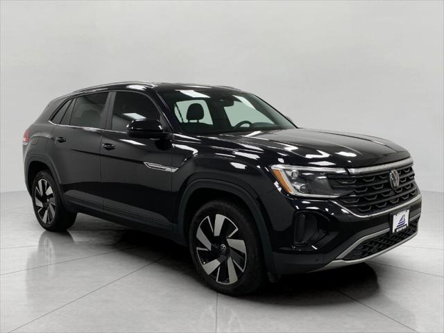 2024 Volkswagen Atlas Cross Sport 2.0T SE w/Technology for sale in Appleton, WI