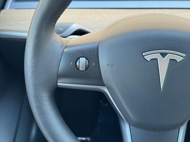 2021 Tesla Model 3 Standard Range Plus Rear-Wheel Drive