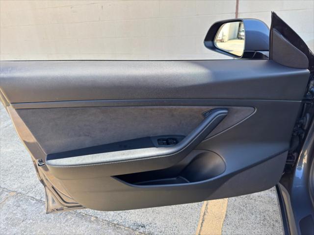 2021 Tesla Model 3 Standard Range Plus Rear-Wheel Drive