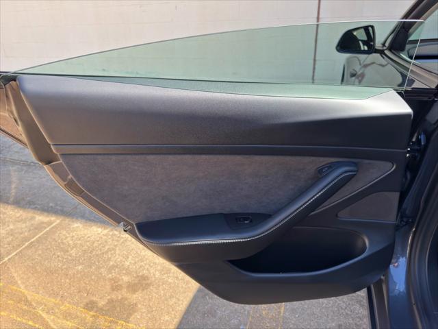2021 Tesla Model 3 Standard Range Plus Rear-Wheel Drive