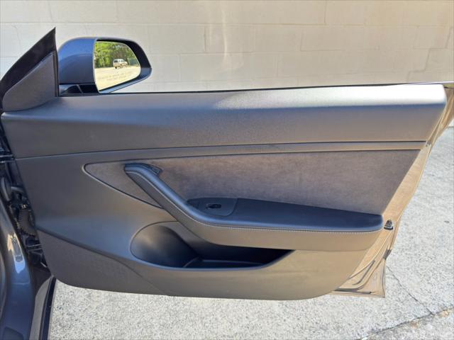 2021 Tesla Model 3 Standard Range Plus Rear-Wheel Drive